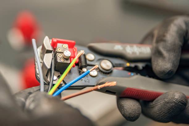 Best Circuit Breaker Repair  in Harmony, RI